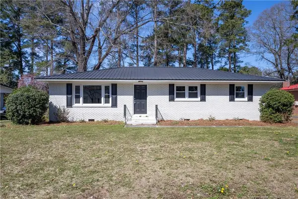 411 Lafayette Street, Clinton, NC 28328