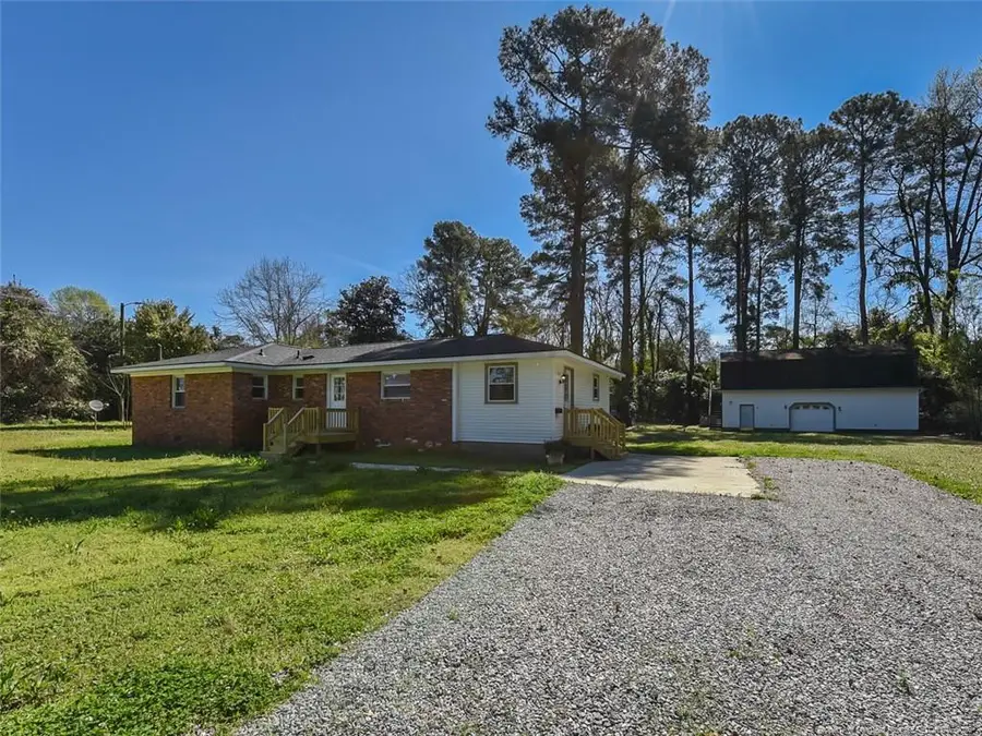 439 Mcnatt Street, Maxton, NC 28364 - #2