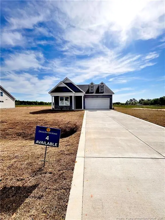 82 Maverick Lane, Dunn, NC 28334