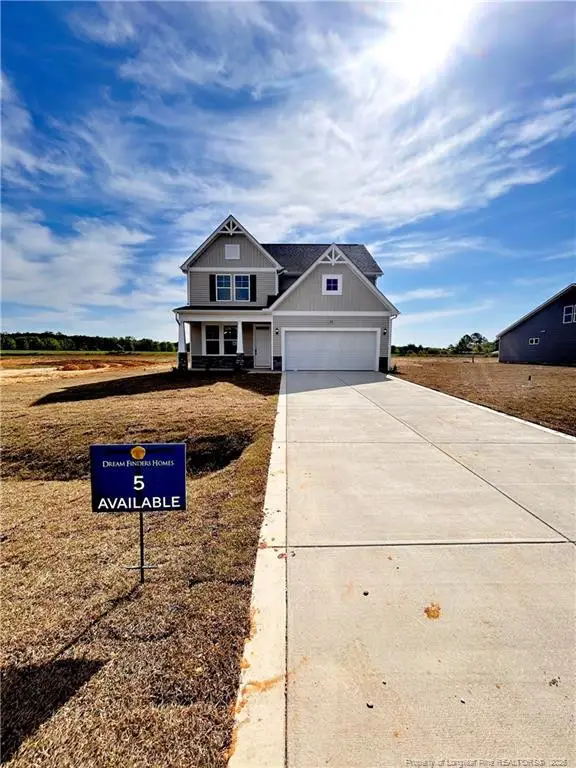 102 Maverick Lane, Dunn, NC 28334
