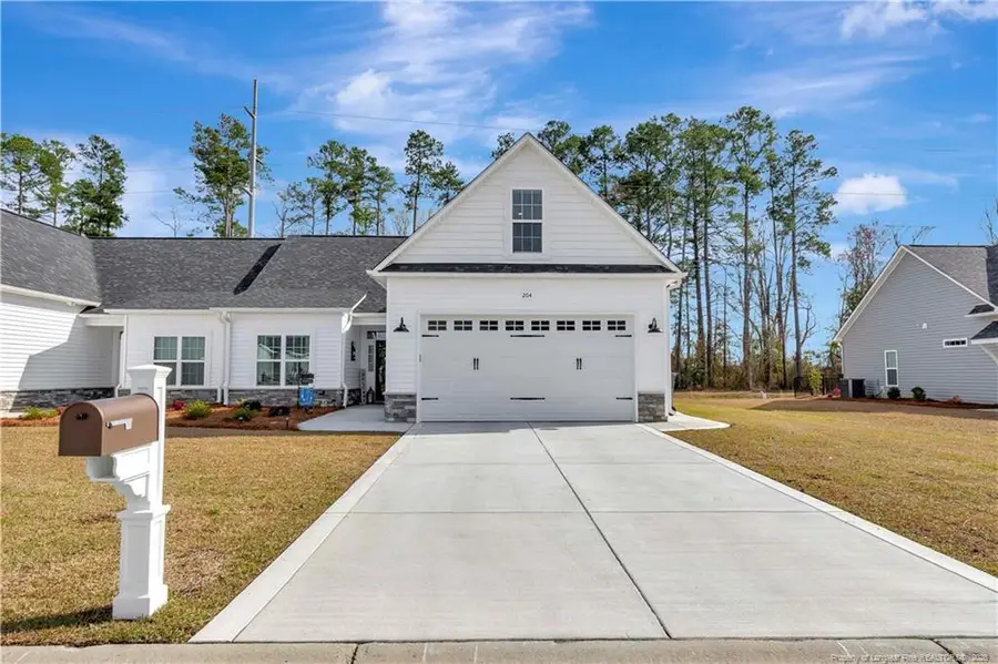 204 Oak Pointe Circle, Lumberton, NC 28358 - #2