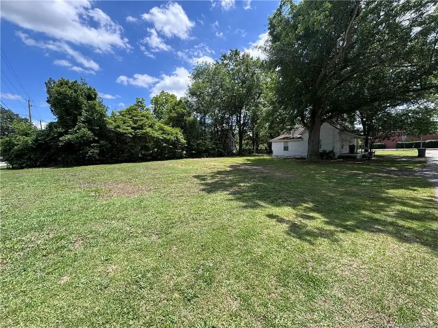 162 Coleman Street, Lumberton, NC 28358 - #2