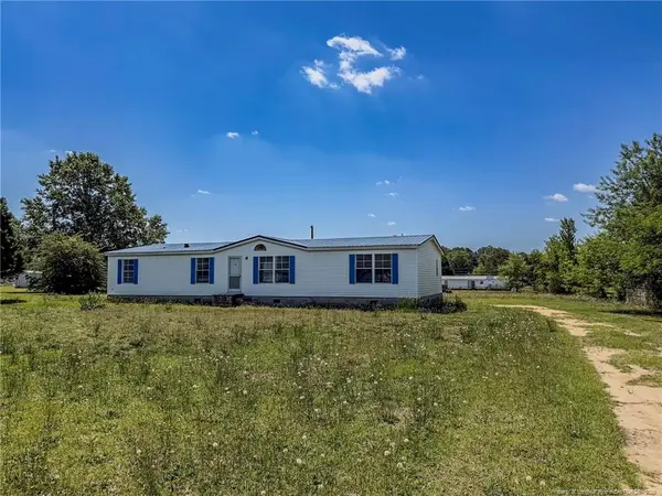 898 Brisson Road, Saint Pauls, NC 28384
