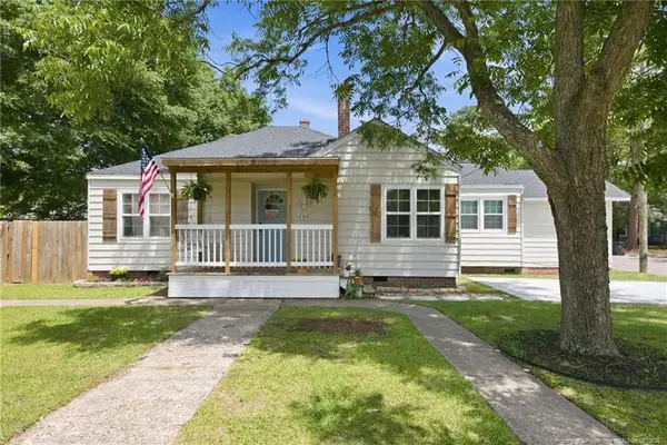202 N Jackson Street, Raeford, NC 28376
