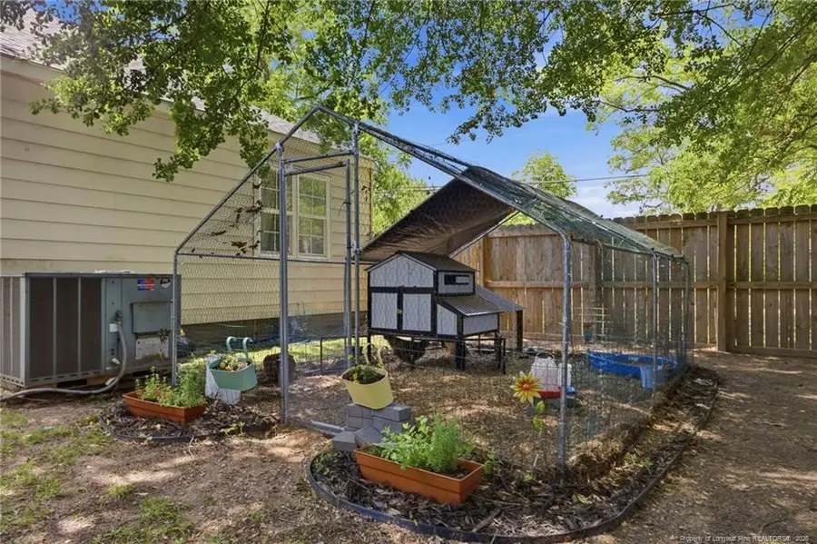 202 N Jackson Street, Raeford, NC 28376 - #2