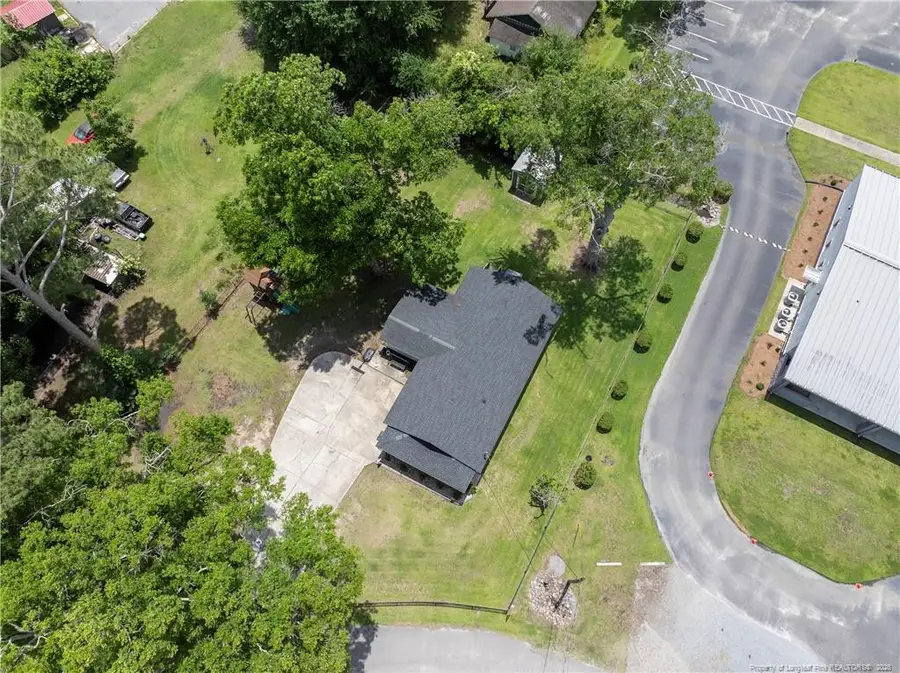 400 Anne Street, Bladenboro, NC 28320 - #2