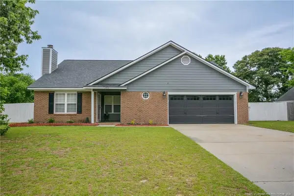 242 Heartwood Drive, Raeford, NC 28376