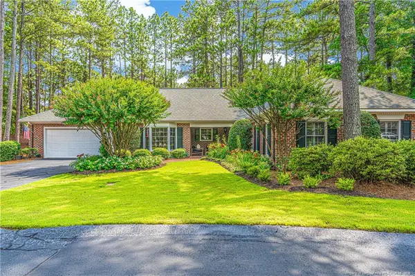 36 Courtney Place, Southern Pines, NC 28387