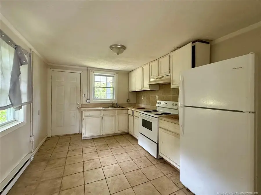 306 Wilson Avenue, Spring Lake, NC 28390 - #2