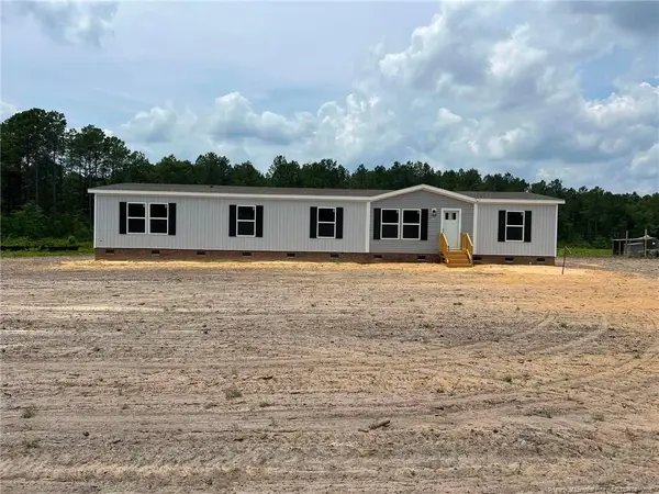 2735 Emma Jane Road, St. Pauls, NC 28384