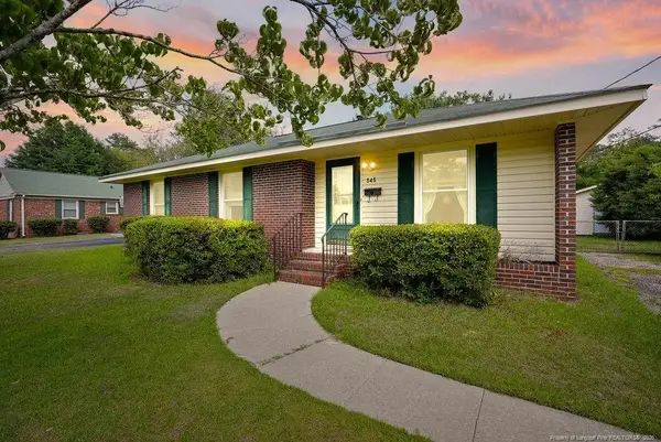 545 Waterbury Drive, Fayetteville, NC 28311