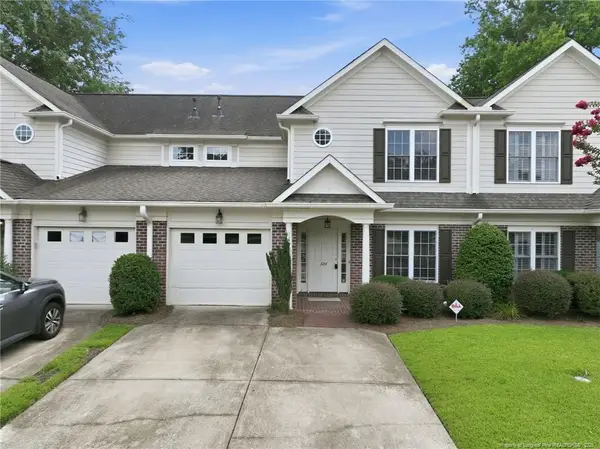 326 Coverly Square, Fayetteville, NC 28303