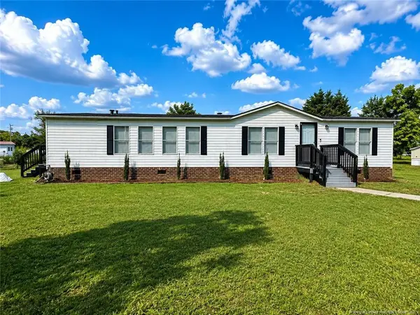 89 Buckhorn Road, Parkton, NC 28371