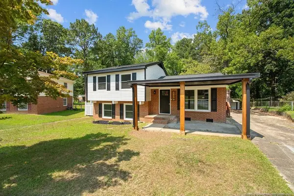 736 Burgoyne Drive, Fayetteville, NC 28314