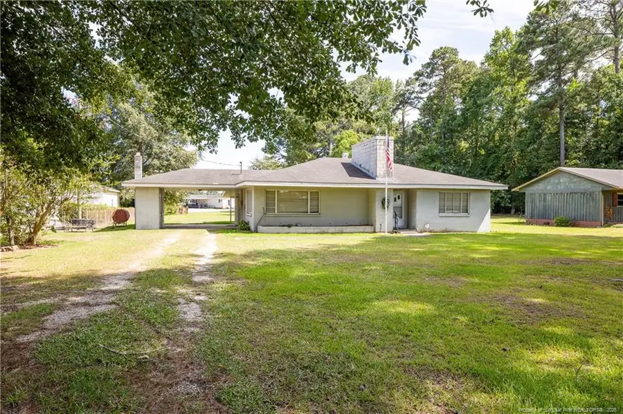 528 Fayetteville Street, Newton Grove, NC 28366 - #2