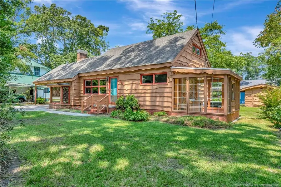314 W 18th Street, Lumberton, NC 28358 - #3