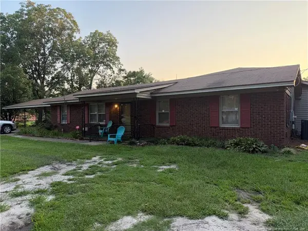 906 S Johnson St, Mount Olive, NC 28365