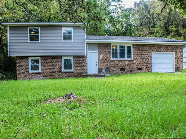 2406 W Brinkley Drive, Spring Lake, NC 28390