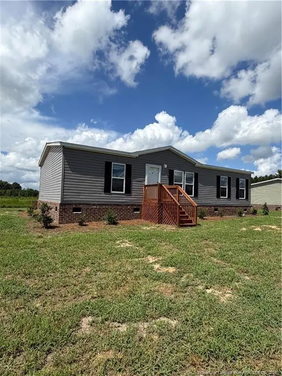 888 Roberta Road, Fairmont, NC 28340