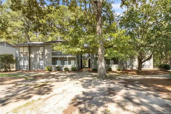 1882 Tryon Drive, Fayetteville, NC 28303
