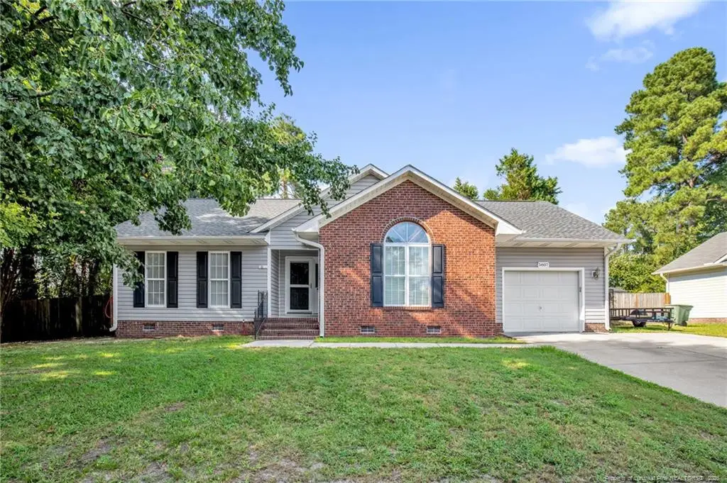 5607 Walkabout Road, Hope Mills, NC 28348 - #1