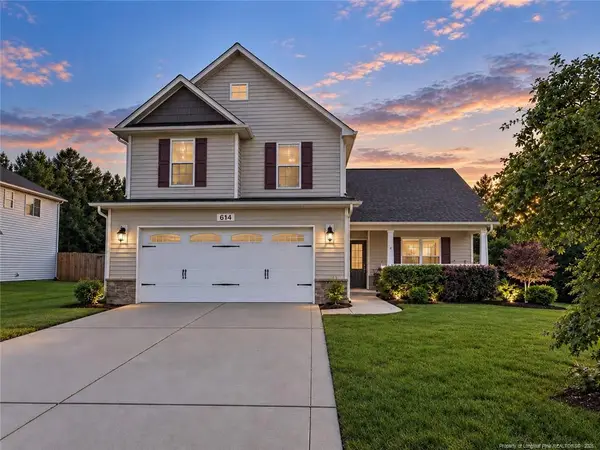 614 Hogart Street, Raeford, NC 28376