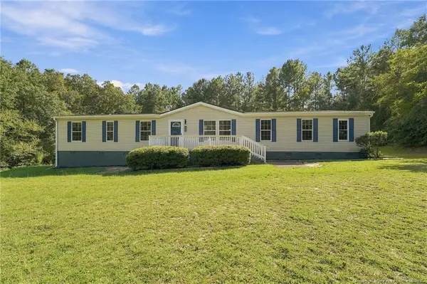 201 Castle Creek Drive, Raeford, NC 28376