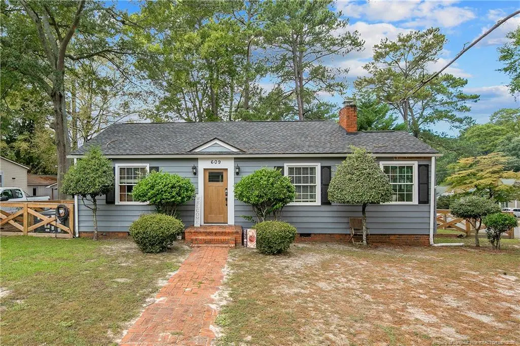 609 Pearl Street, Fayetteville, NC 28303 - #1