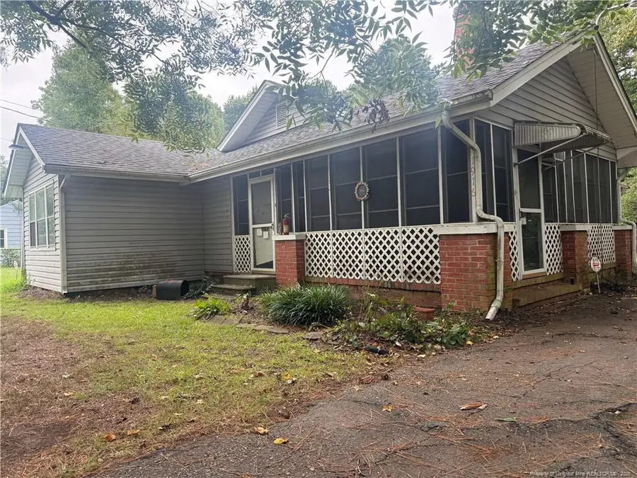 1916 Sapona Road, Fayetteville, NC 28312 - #2