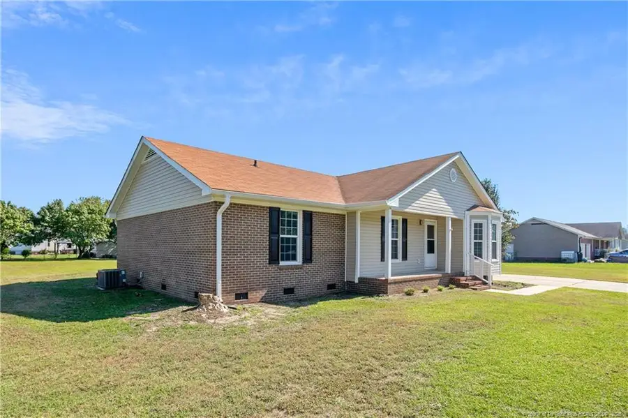 8463 Brightleaf Drive, Saint Pauls, NC 28384 - #3
