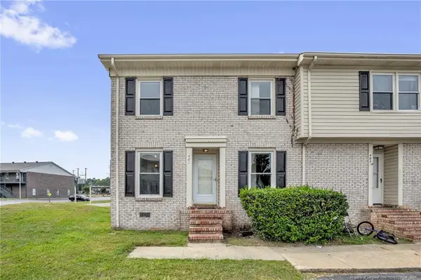 401 Kirkcaldy Court, Fayetteville, NC 28314