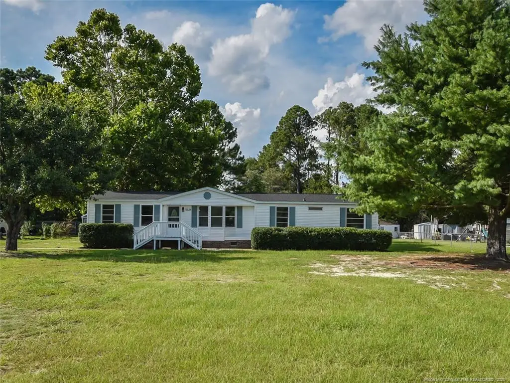 5524 Gilcrest Sands Drive, Hope Mills, NC 28348 - #1