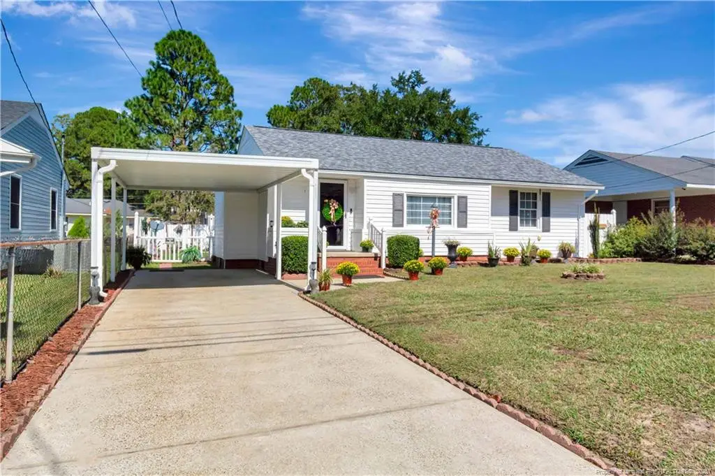 1015 E 10th Street, Lumberton, NC 28358 - #1