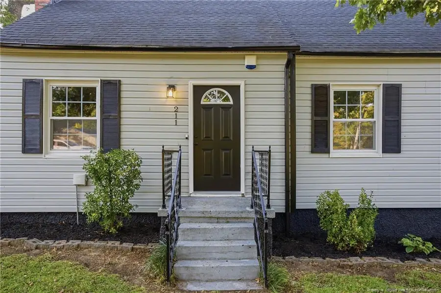 211 W Central Avenue, Raeford, NC 28376 - #2
