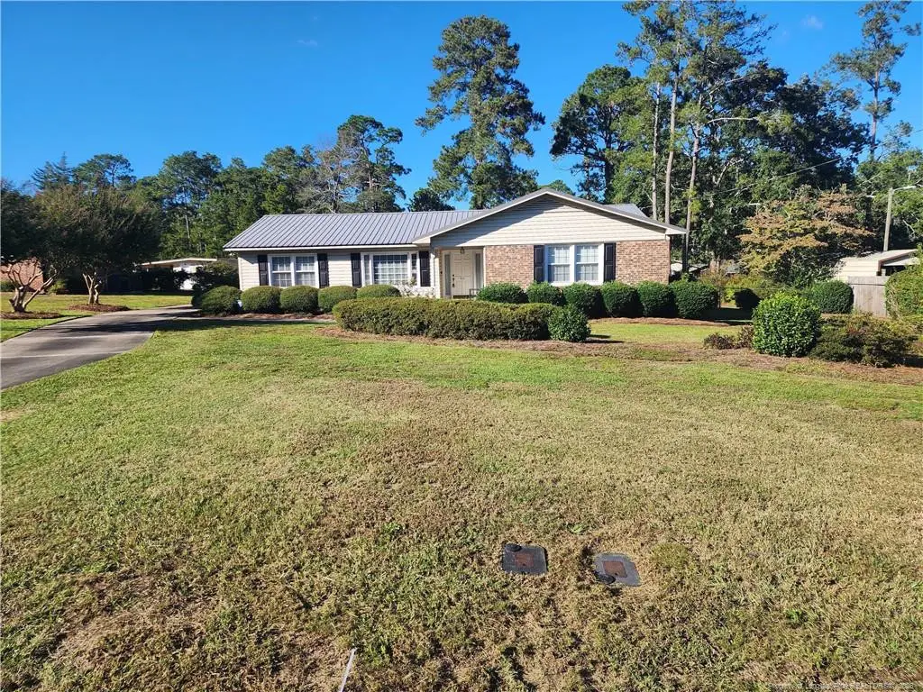 821 E Donaldson Avenue, Raeford, NC 28376 - #1