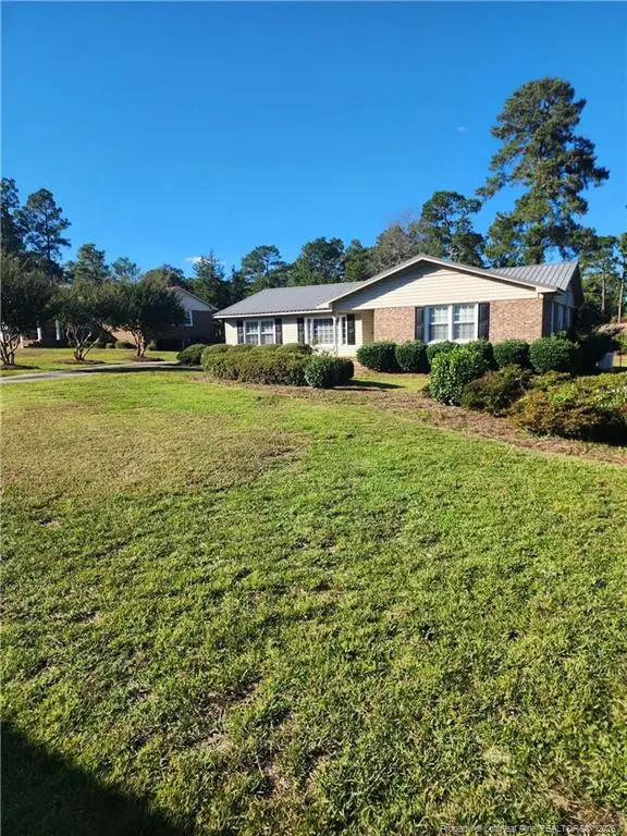 821 E Donaldson Avenue, Raeford, NC 28376 - #3