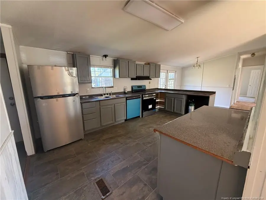 616 Hillcrest Drive, Raeford, NC 28376 - #3