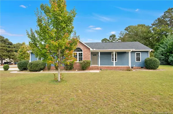 102 Dragoon Court Court, Raeford, NC 28376