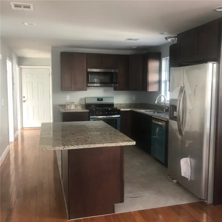 20 Virginia Lane, Providence, RI 02908 - Image #1