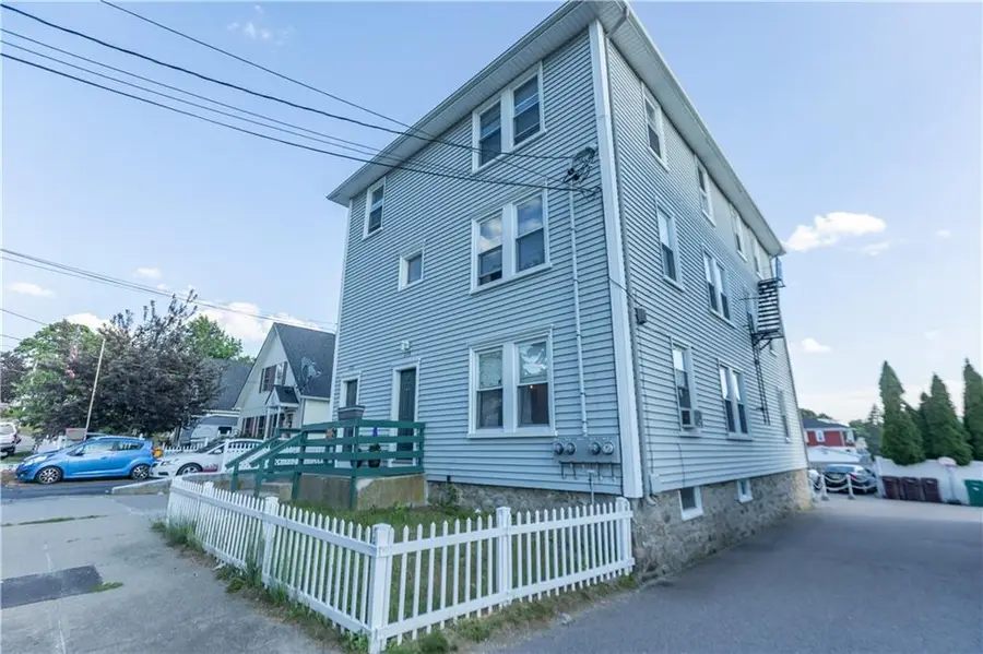 219 Crawford Street, Woonsocket, RI 02895 - Image #2