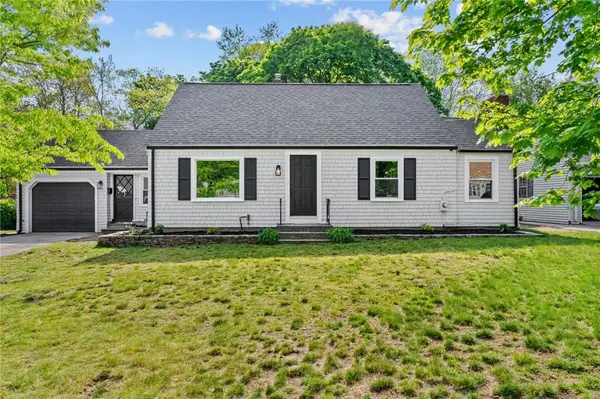 161 Sunny Cove Drive, Warwick, RI 02889