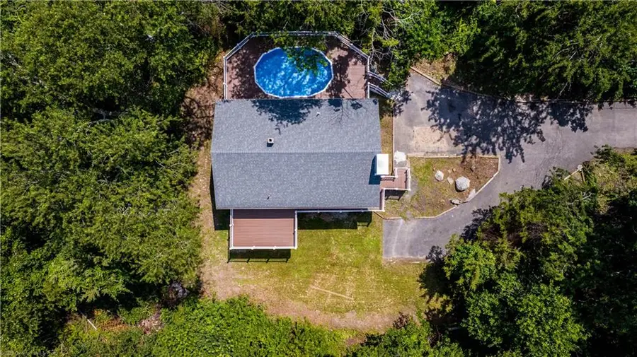 24 Bismark Avenue, Tiverton, RI 02878 - Image #3