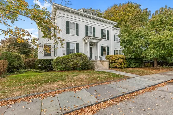 12 Mt. Vernon Street #5, Newport, RI 02840
