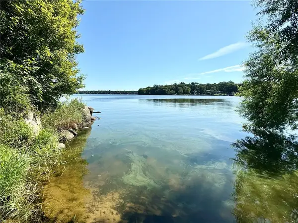 100 Cory's Avenue, Tiverton, RI 02878