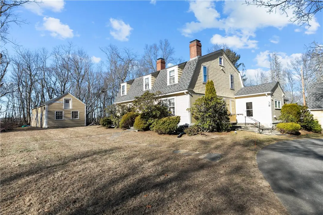 237 Commonwealth Avenue, Warwick, RI 02886 - Image #1