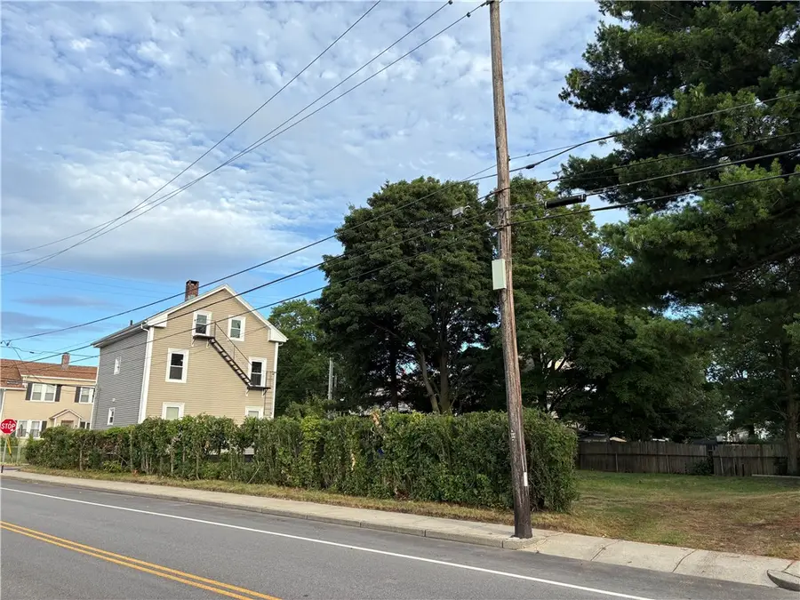 784 York Avenue, Pawtucket, RI 02861 - Image #3