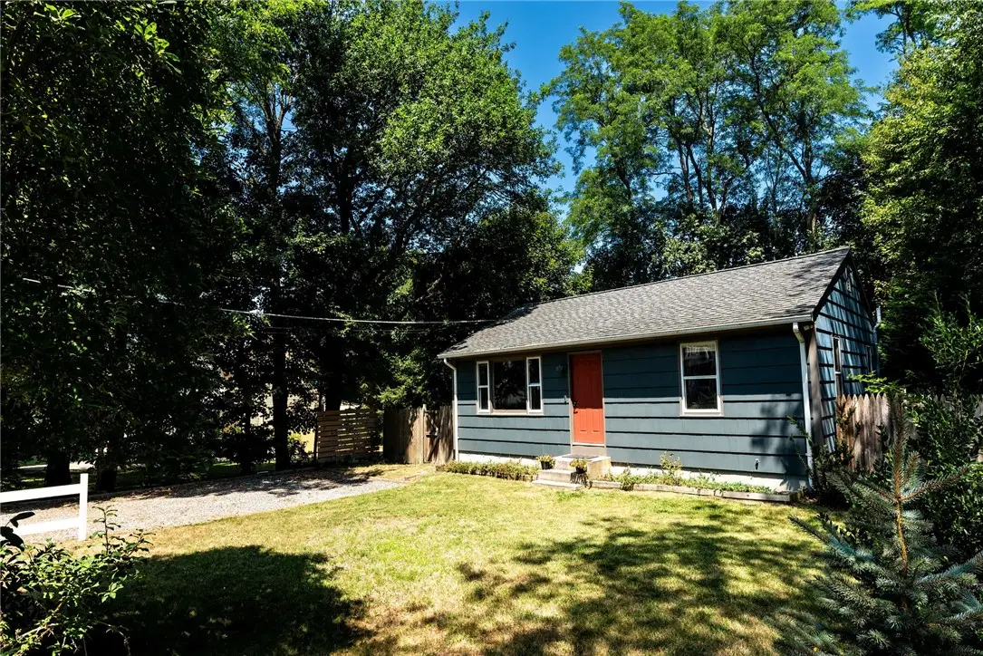 10 Ship Street, Jamestown, RI 02835 - Image #1