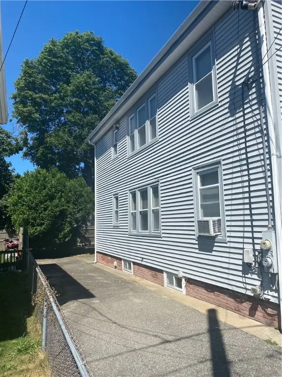 33 Pine Street, Riverside, RI 02915 - Image #2