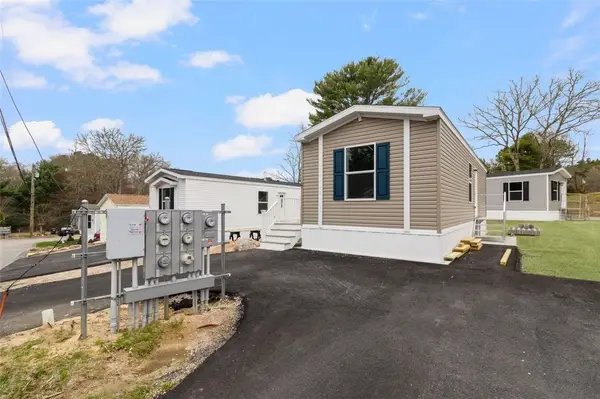 27 Foxtrot Drive, Charlestown, RI 02813