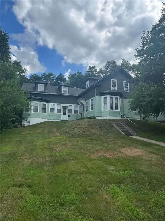 40 Youngs Avenue, West Warwick, RI 02893 - #1